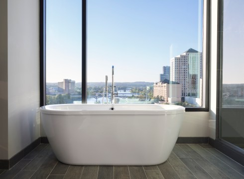 King Spa Suite - Austin Skyline