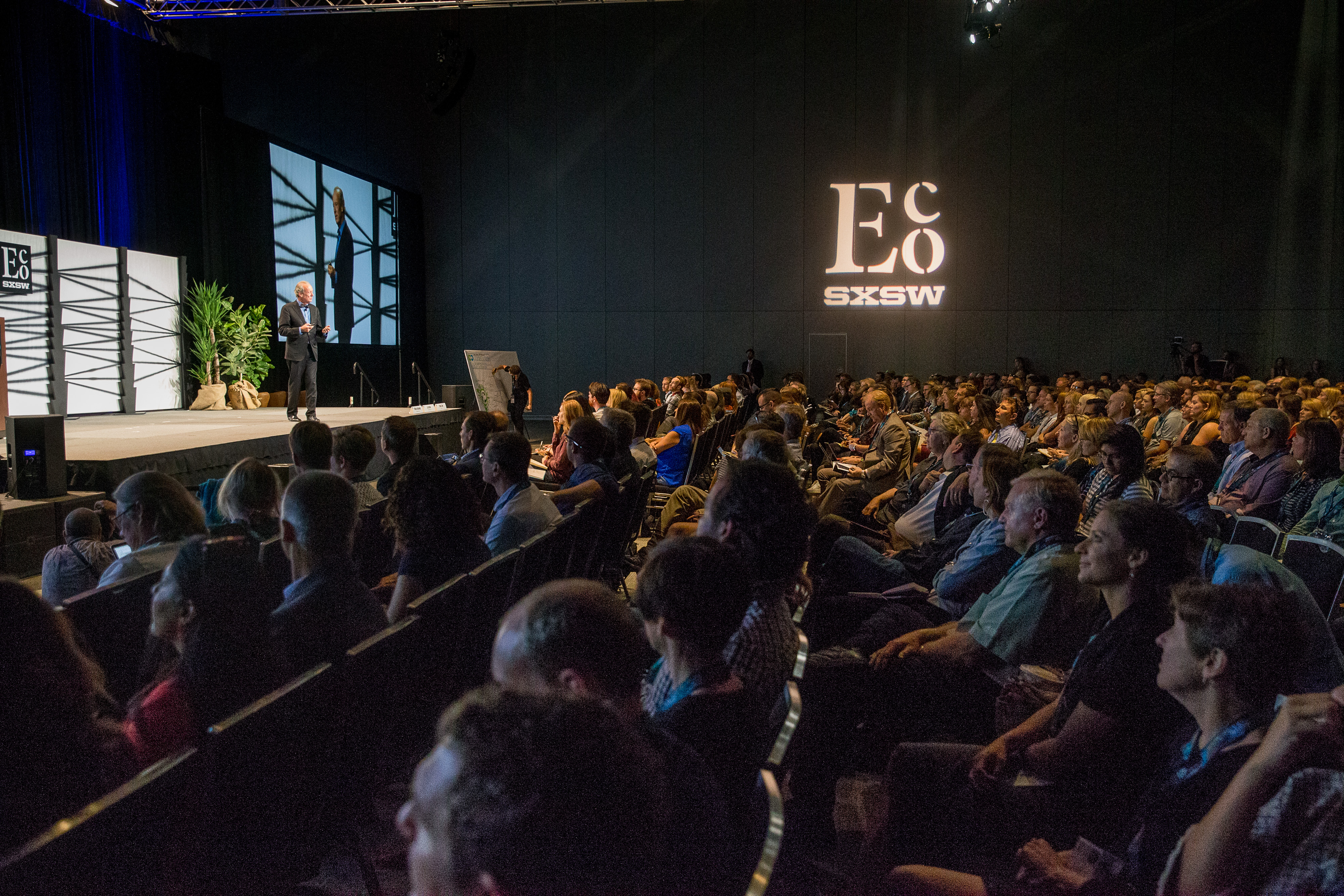 2016 SXSW Eco – William McDonough Keynote – Cradle to Cradle, The Circular Economy and The Carbon Positive City – Photo by Steve Rogers