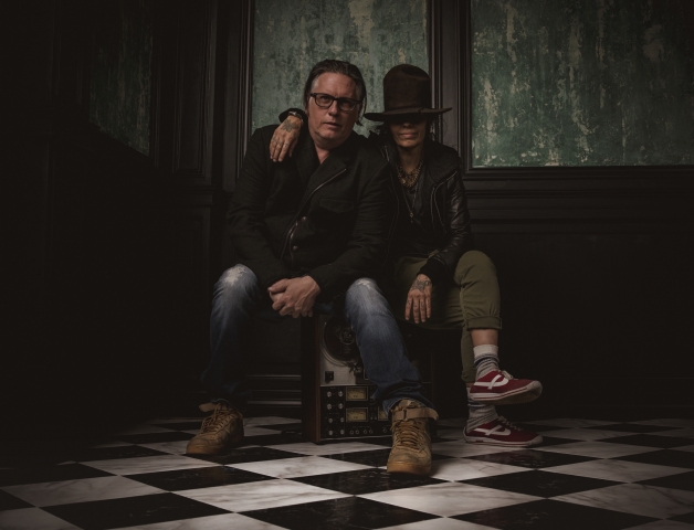 Linda Perry & Kerry Brown - Photo by Dylan O'Connor